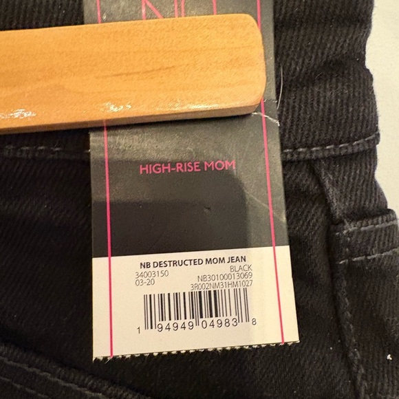 Women’s NoBo Black Distressed Jeans - Picture 5 of 6